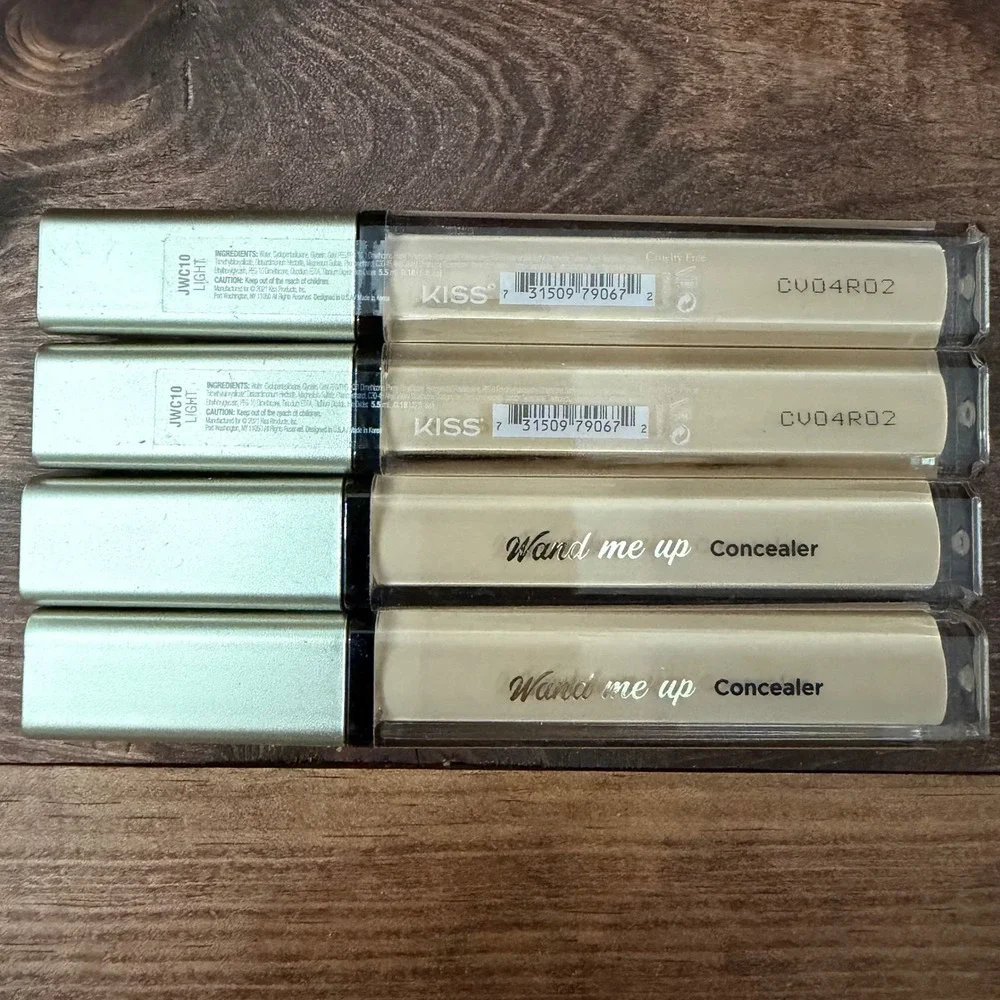 KISS Wand Me Up Concealer JWC10 Light 5.5ml Cruelty Free Lot of 4 New Sealed